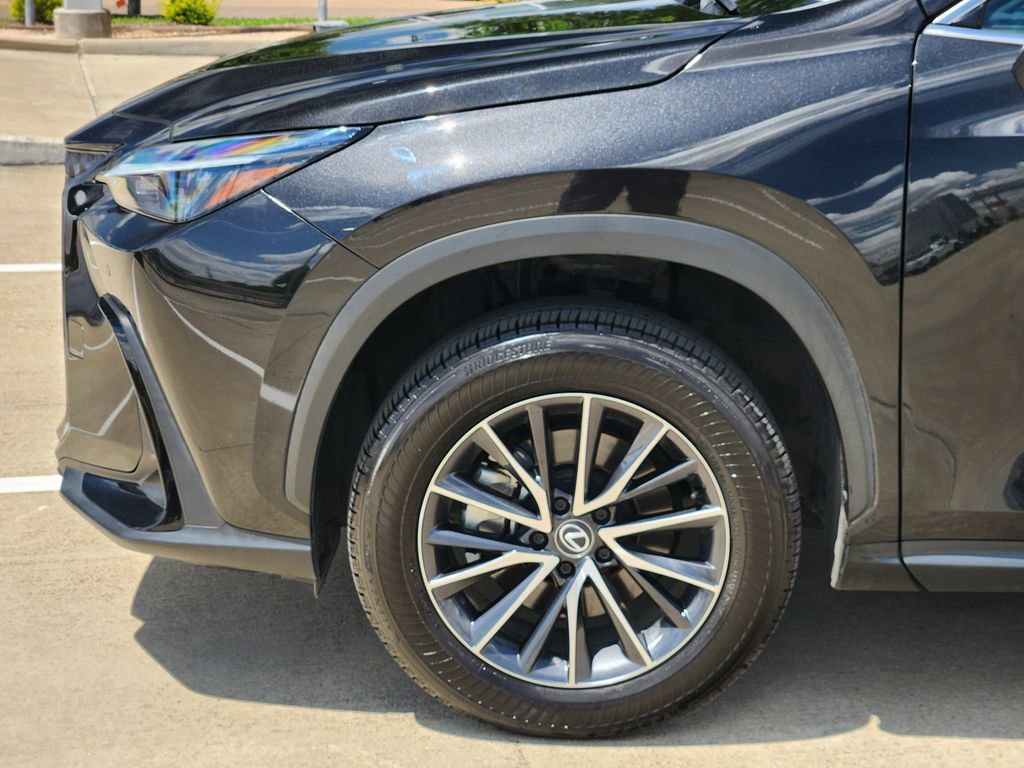 Used 2024 Lexus NX 250 FWD w/ Towing Package (2000 Lbs) image 8