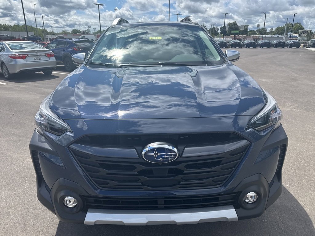 New 2025 Subaru Outback Touring XT image 2