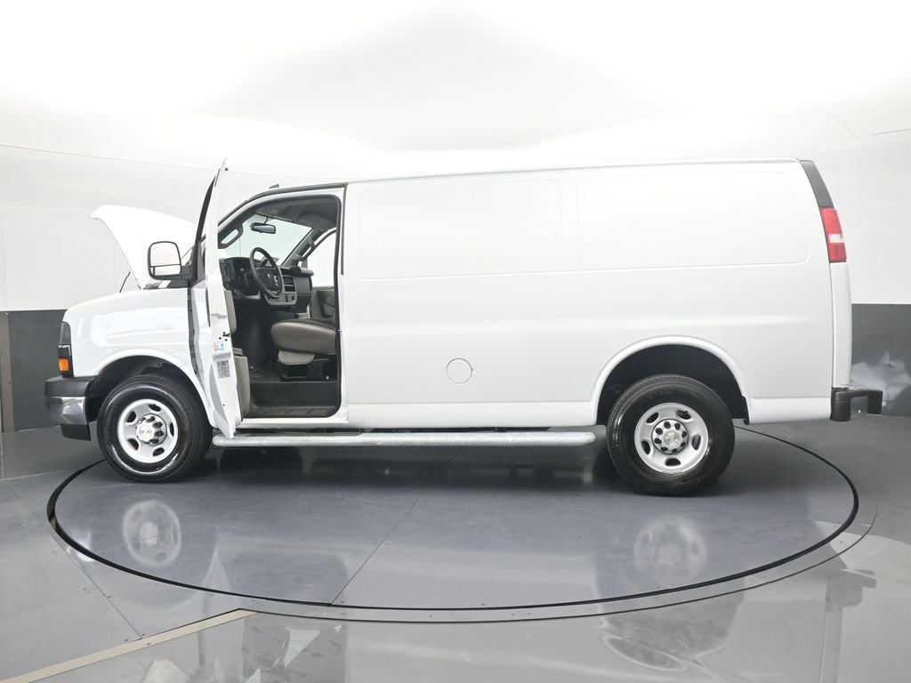Used 2024 Chevrolet Express 2500 w/ Driver Convenience Package image 67