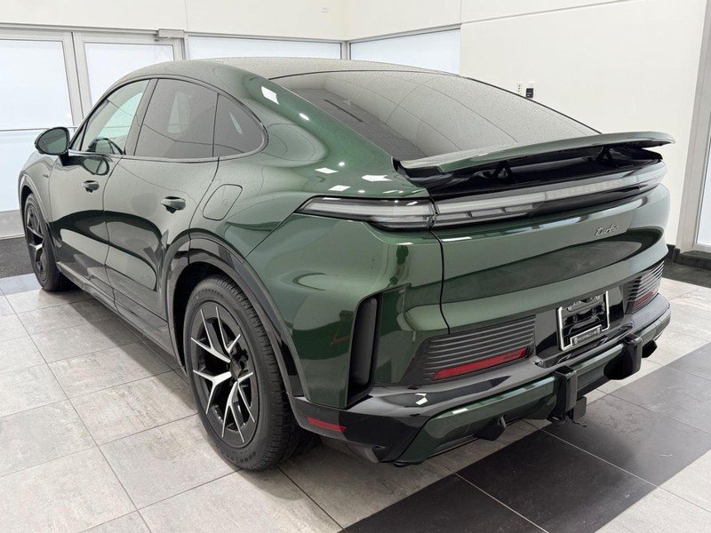 New 2026 Porsche Cayenne Turbo AWD/4WD image 3