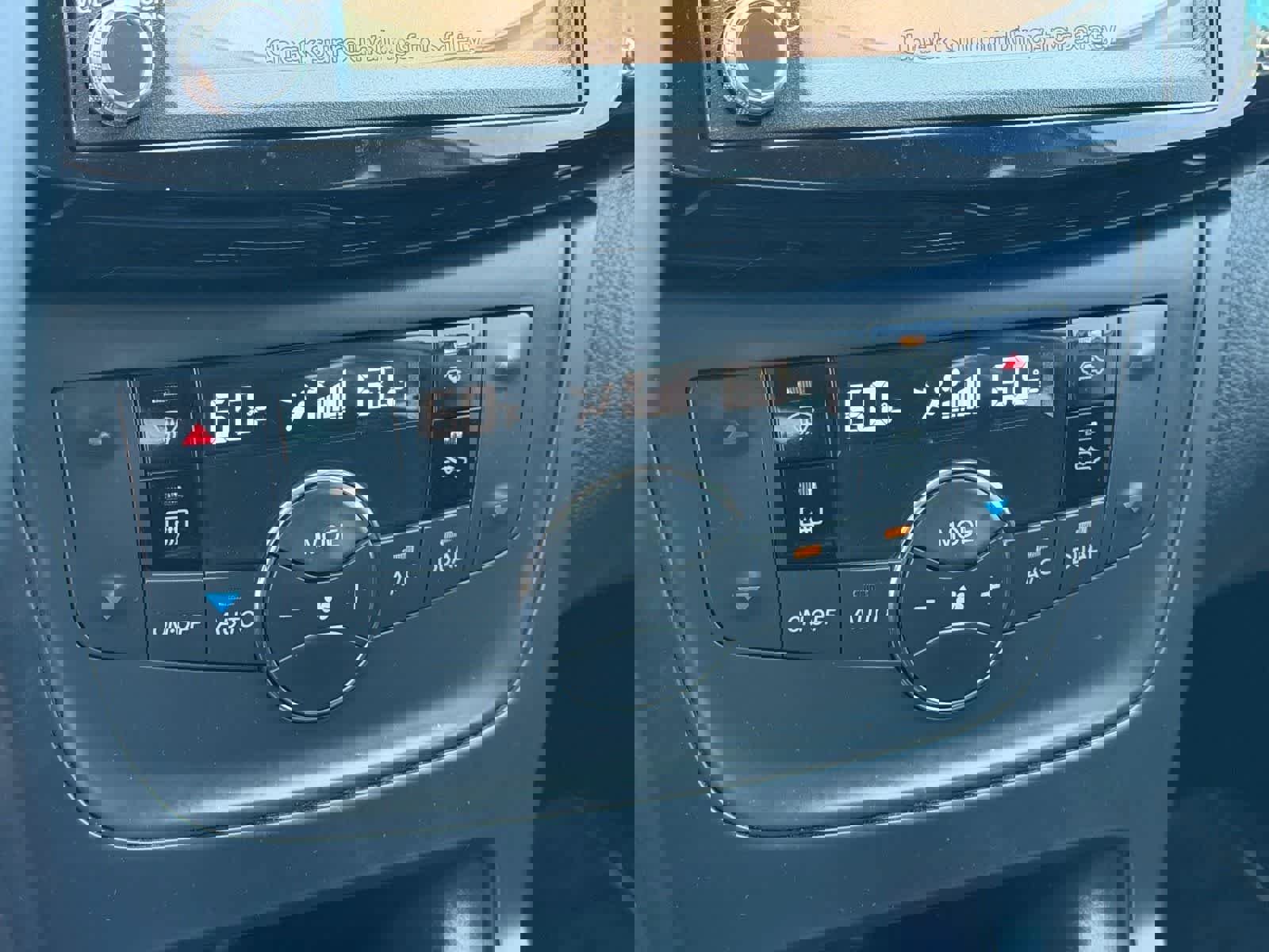 Certified 2019 Nissan Sentra SV FWD image 26