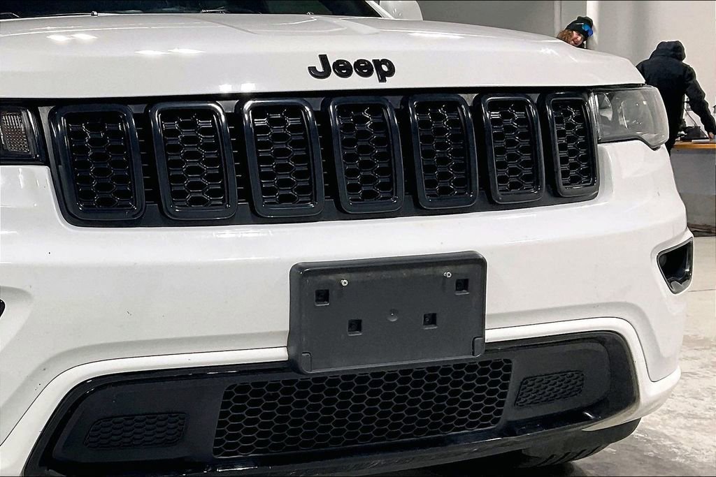 Used 2019 Jeep Grand Cherokee Altitude image 38