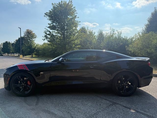 Used 2021 Chevrolet Camaro LT image 6