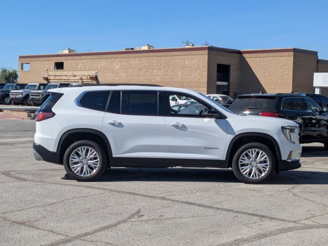 Used 2024 GMC Acadia Elevation image 4