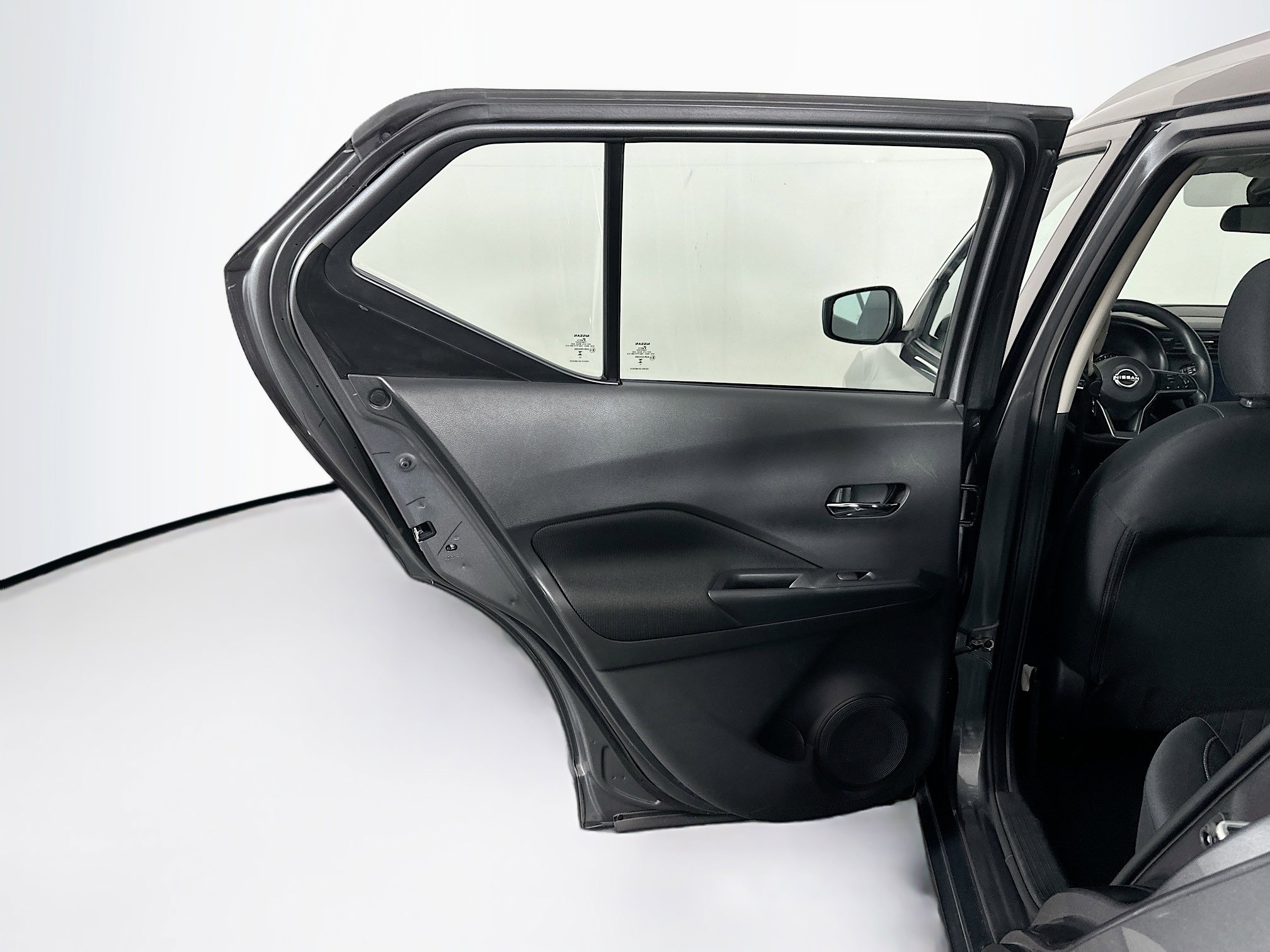 Used 2023 Nissan Kicks SV image 23