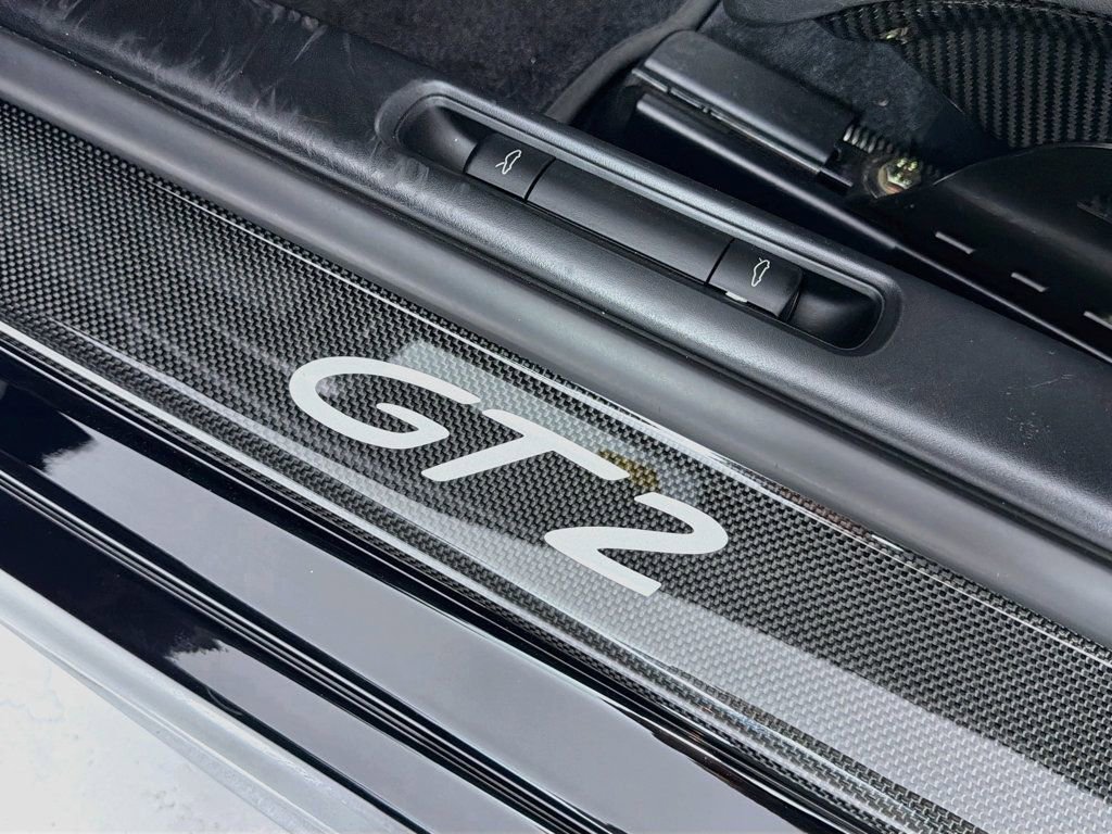 Used 2008 Porsche 911 GT2 RWD image 15