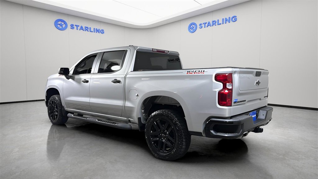 Certified 2022 Chevrolet Silverado 1500 Custom Trail Boss w/ LPO, Dark Essentials Package image 5