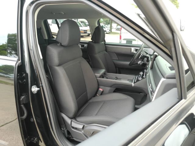 Used 2024 Hyundai Santa Fe SE FWD image 22