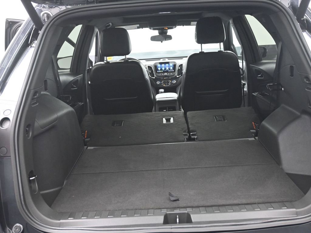 Used 2023 Chevrolet Equinox RS w/ RS Leather Package image 16
