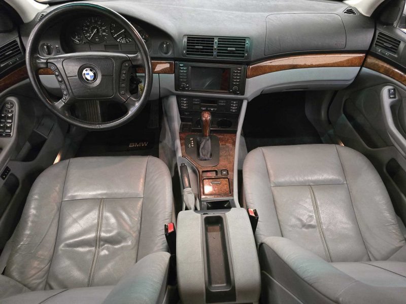Used 2001 BMW 530i Sedan RWD image 4