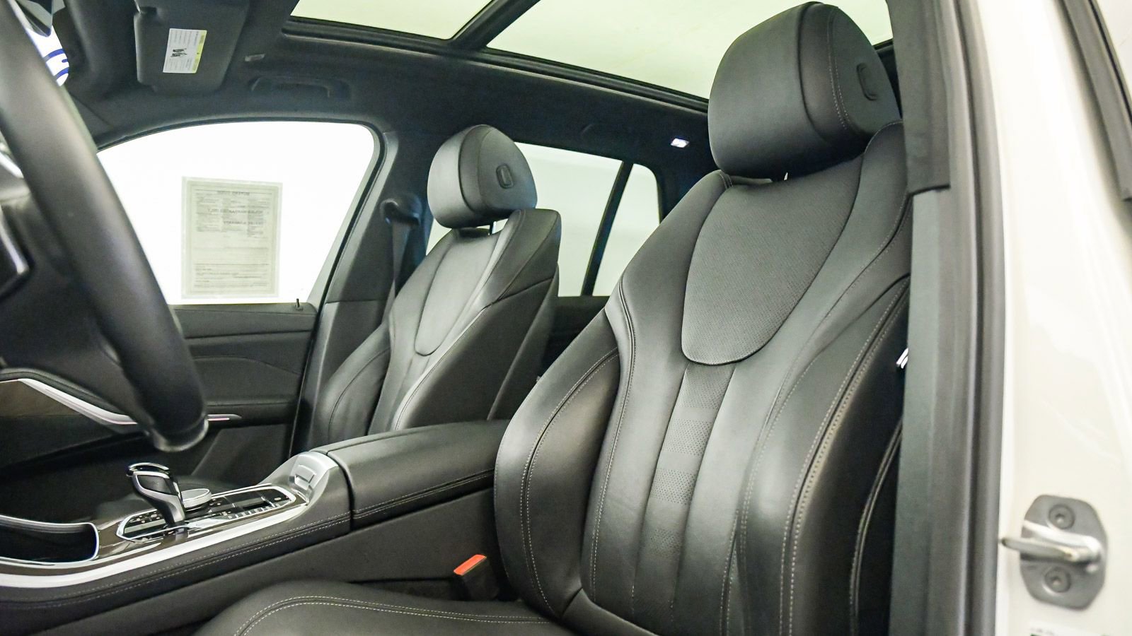 Certified 2022 BMW X5 sDrive40i w/ M Sport Package image 20