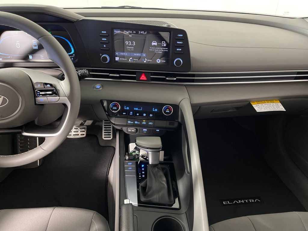New 2026 Hyundai Elantra Sport FWD image 16