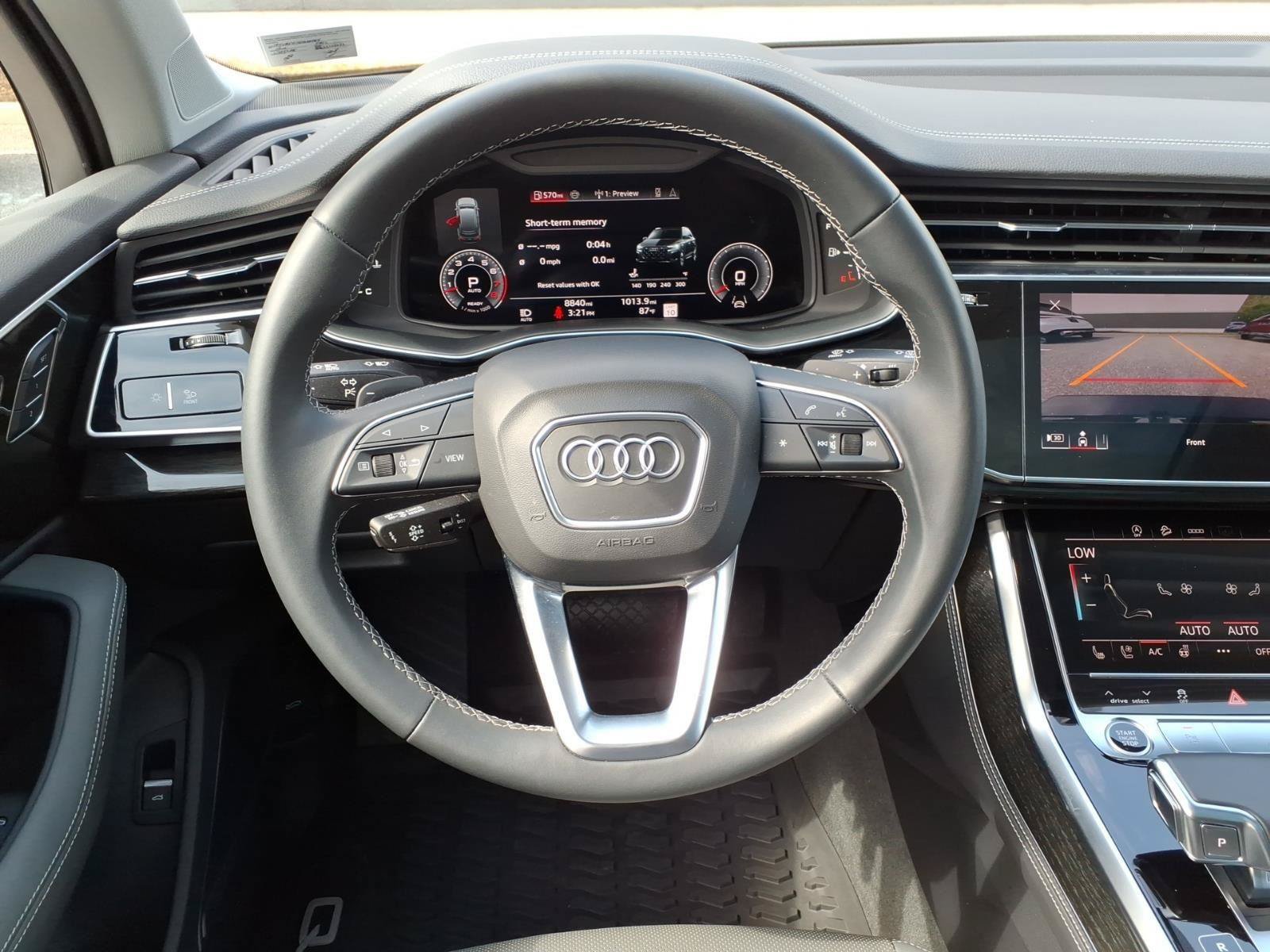Used 2025 Audi Q3 2.0T Premium Plus w/ Premium Plus Package AWD/4WD image 20