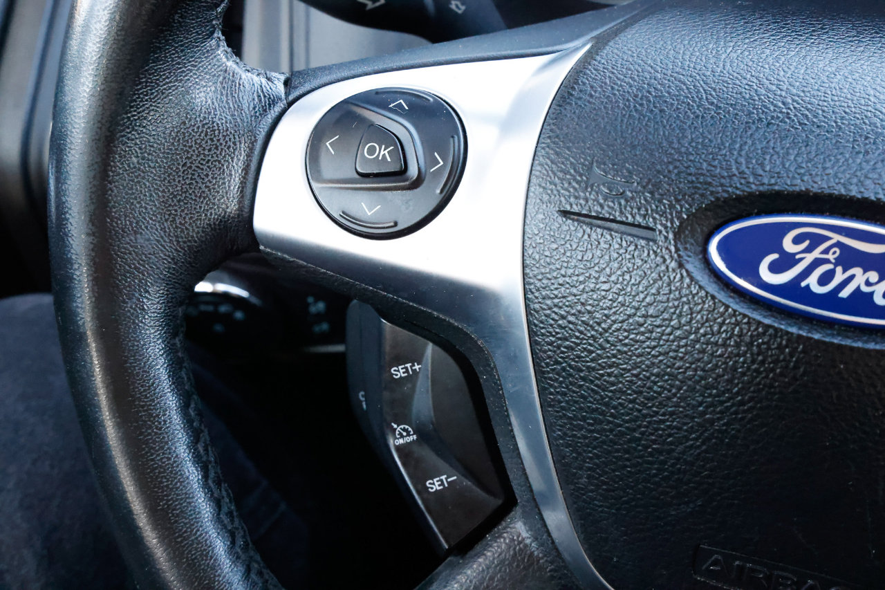 Used 2014 Ford Focus SE w/ SE Sport Package image 24