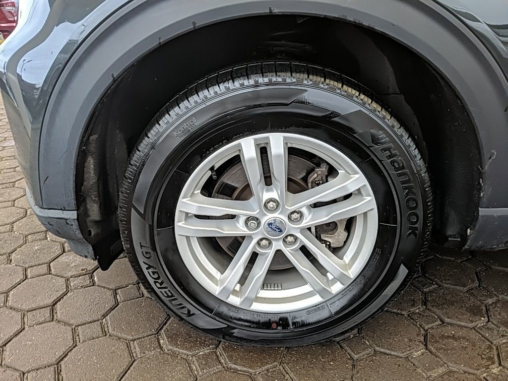 Used 2023 Ford Explorer XLT w/ Equipment Group 202A image 11