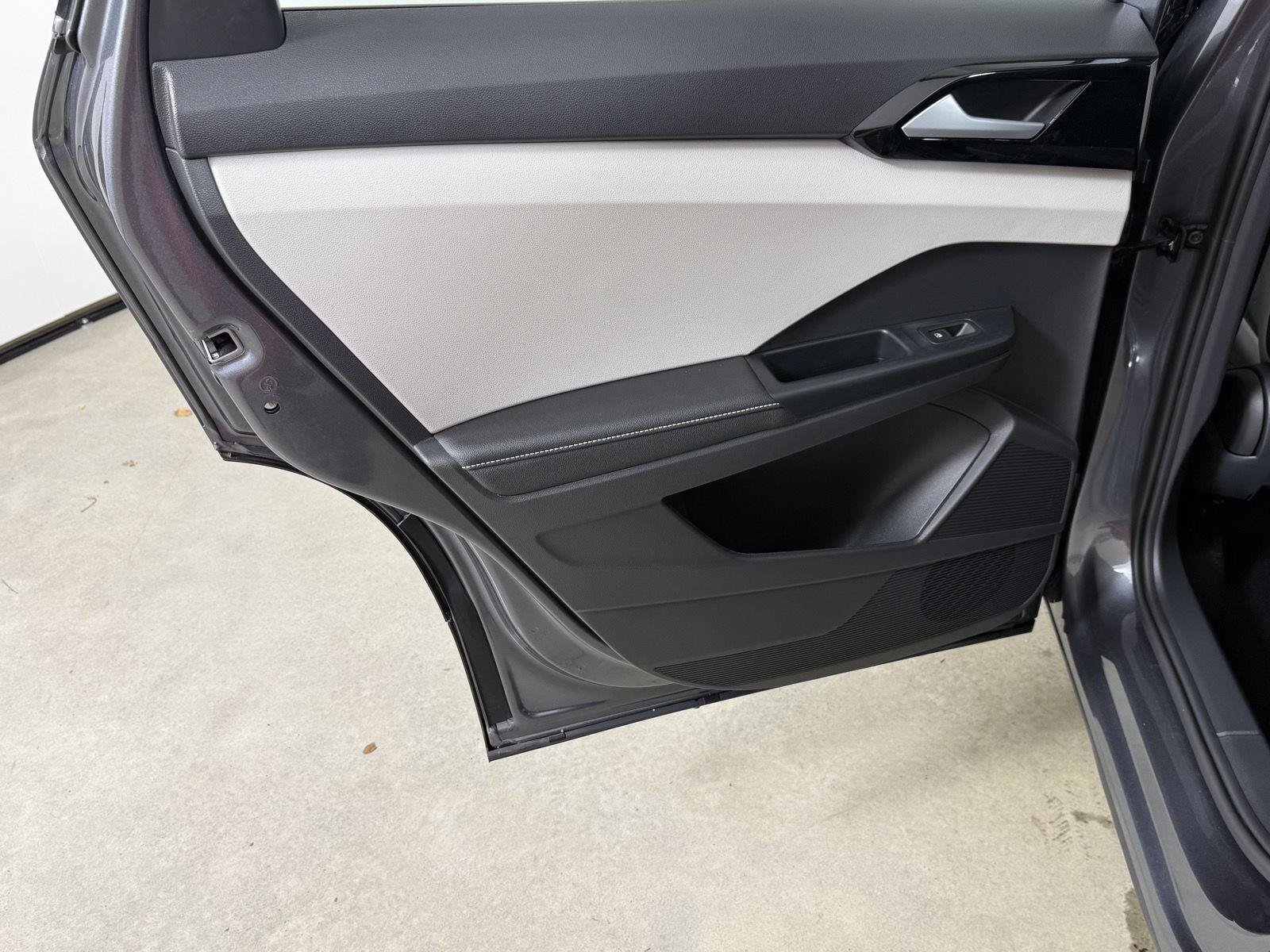 New 2027 Volkswagen Taos S FWD image 22