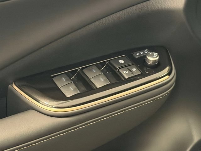 Used 2025 Toyota Crown Signia AWD/4WD image 16