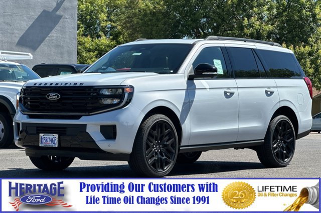 New 2026 Ford Expedition Platinum w/ Stealth Performance Package AWD/4WD image 8