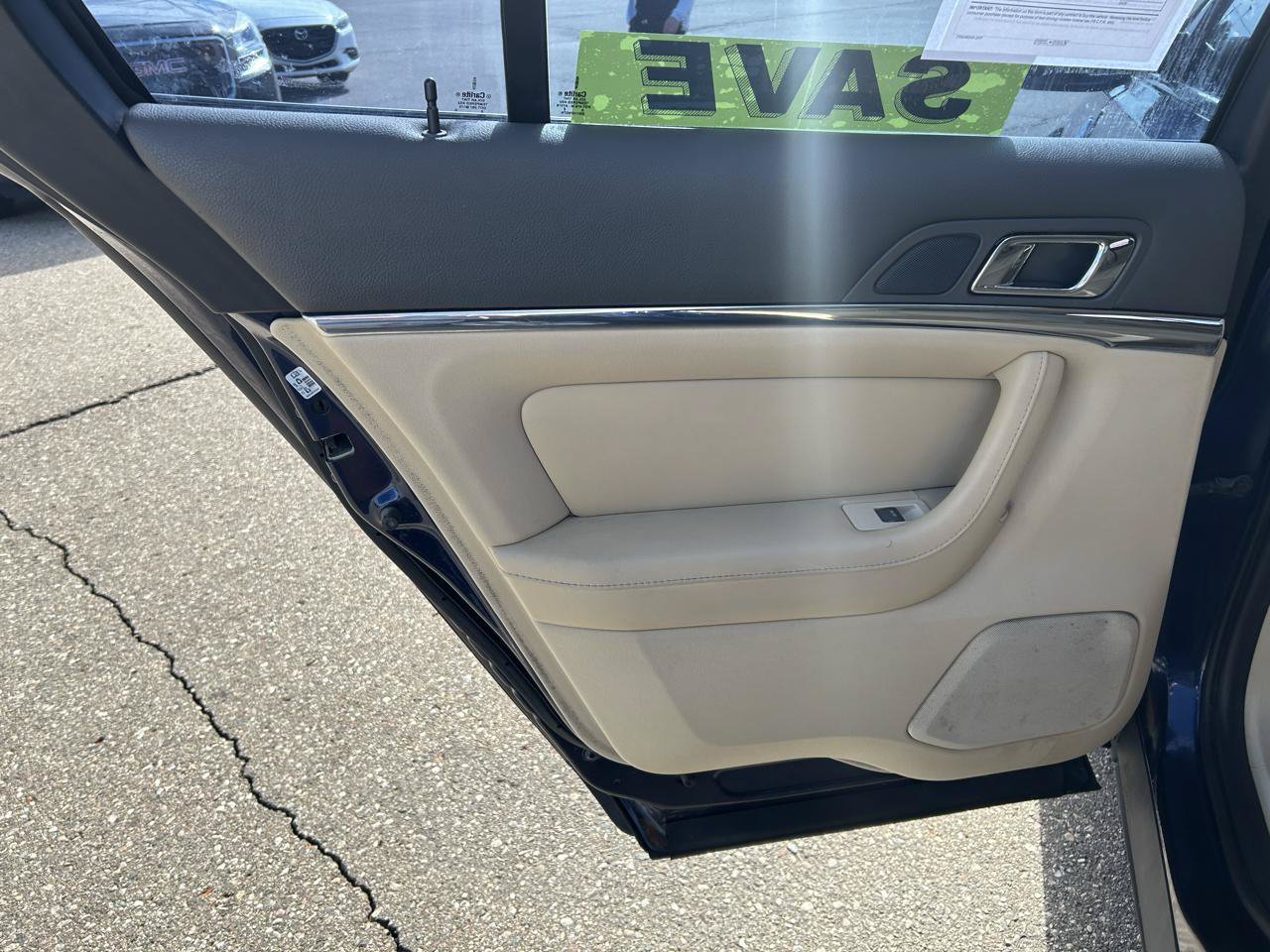 Used 2011 Lincoln MKS AWD image 13