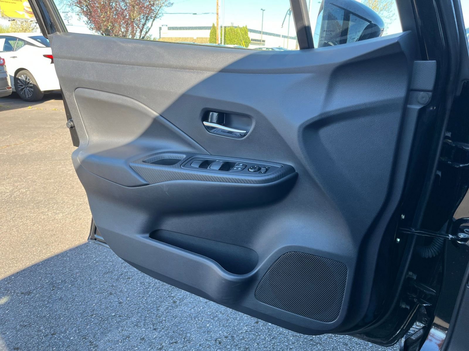Used 2025 Nissan Versa SV FWD image 18