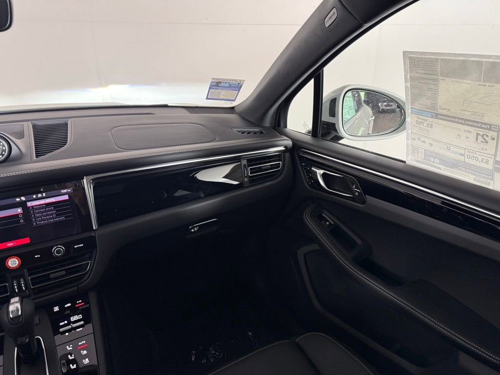 New 2025 Porsche Macan image 22