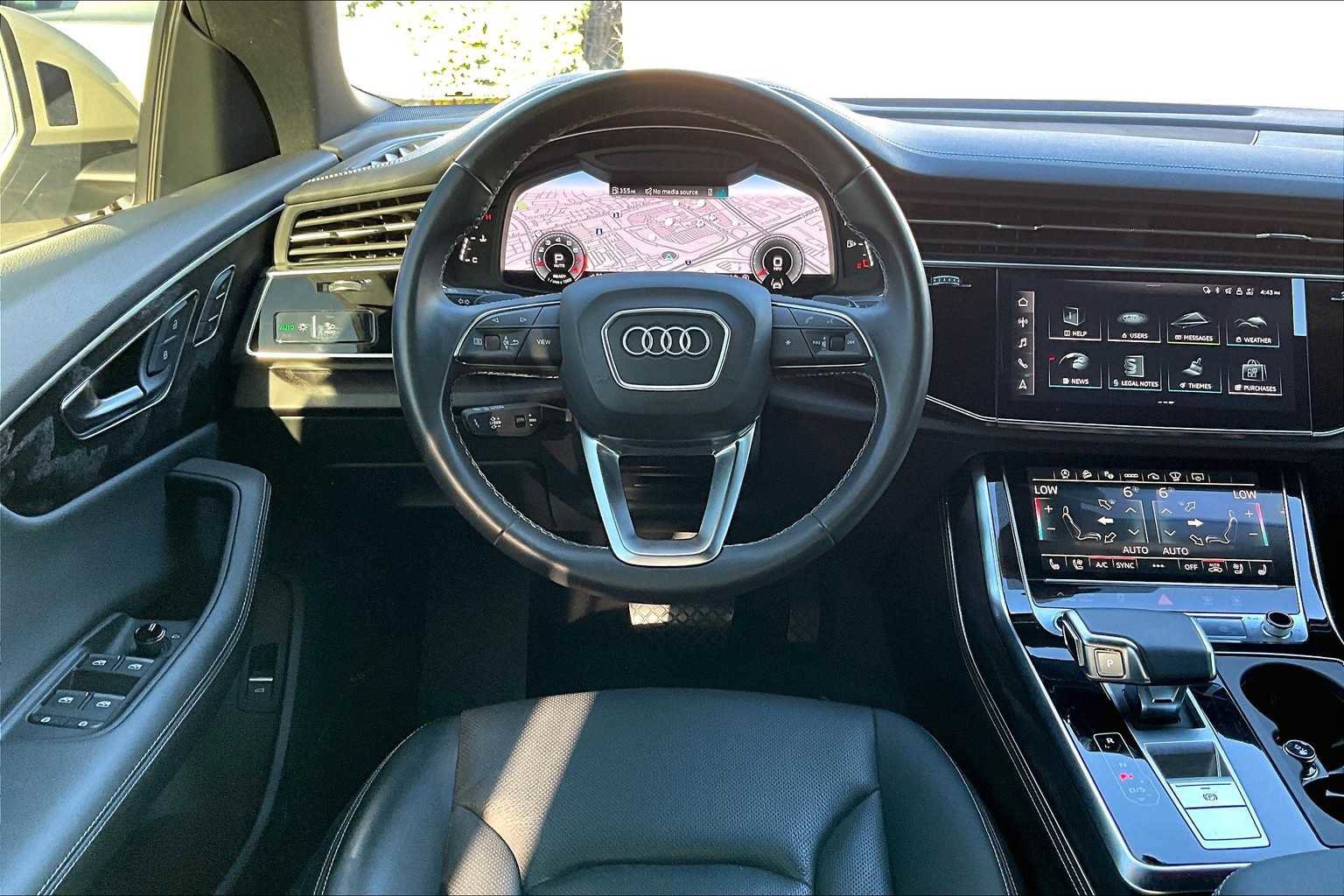 Used 2023 Audi Q8 Prestige w/ Prestige Package image 5