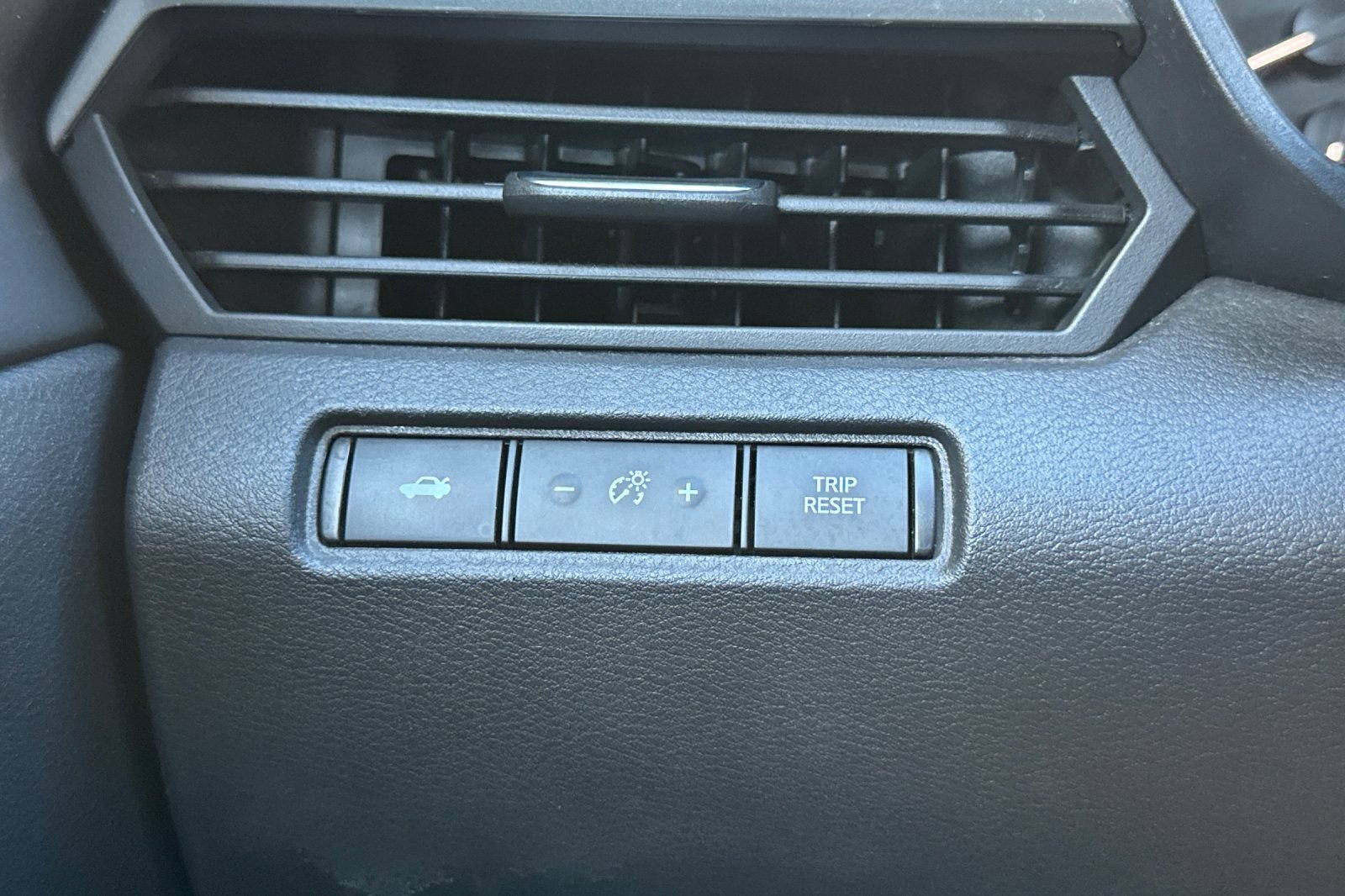 Certified 2023 Nissan Altima 2.5 SV FWD image 29