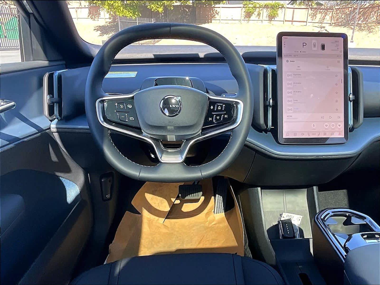 New 2026 Volvo EX30 Ultra w/ Protection Package Premier AWD/4WD image 15
