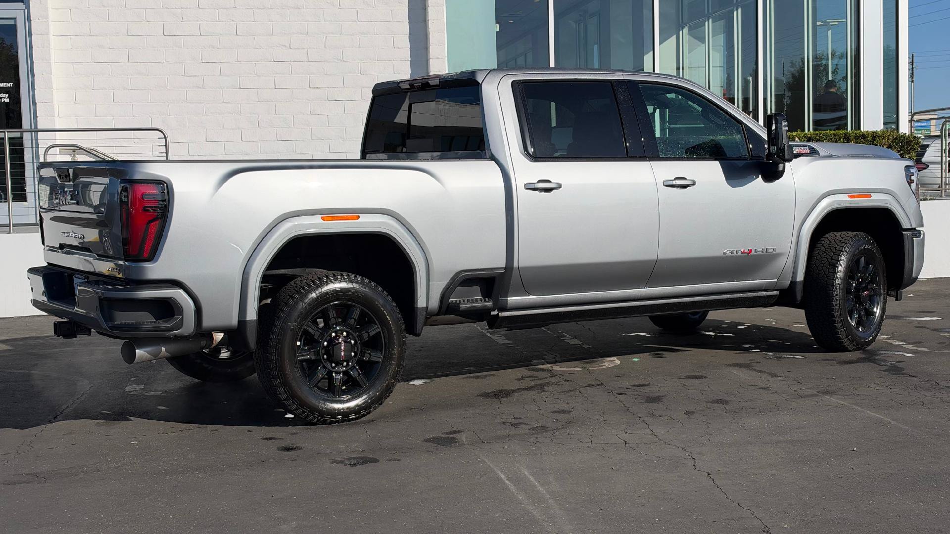 New 2026 GMC Sierra 2500 AT4 w/ AT4 Premium Plus Package AWD/4WD image 5