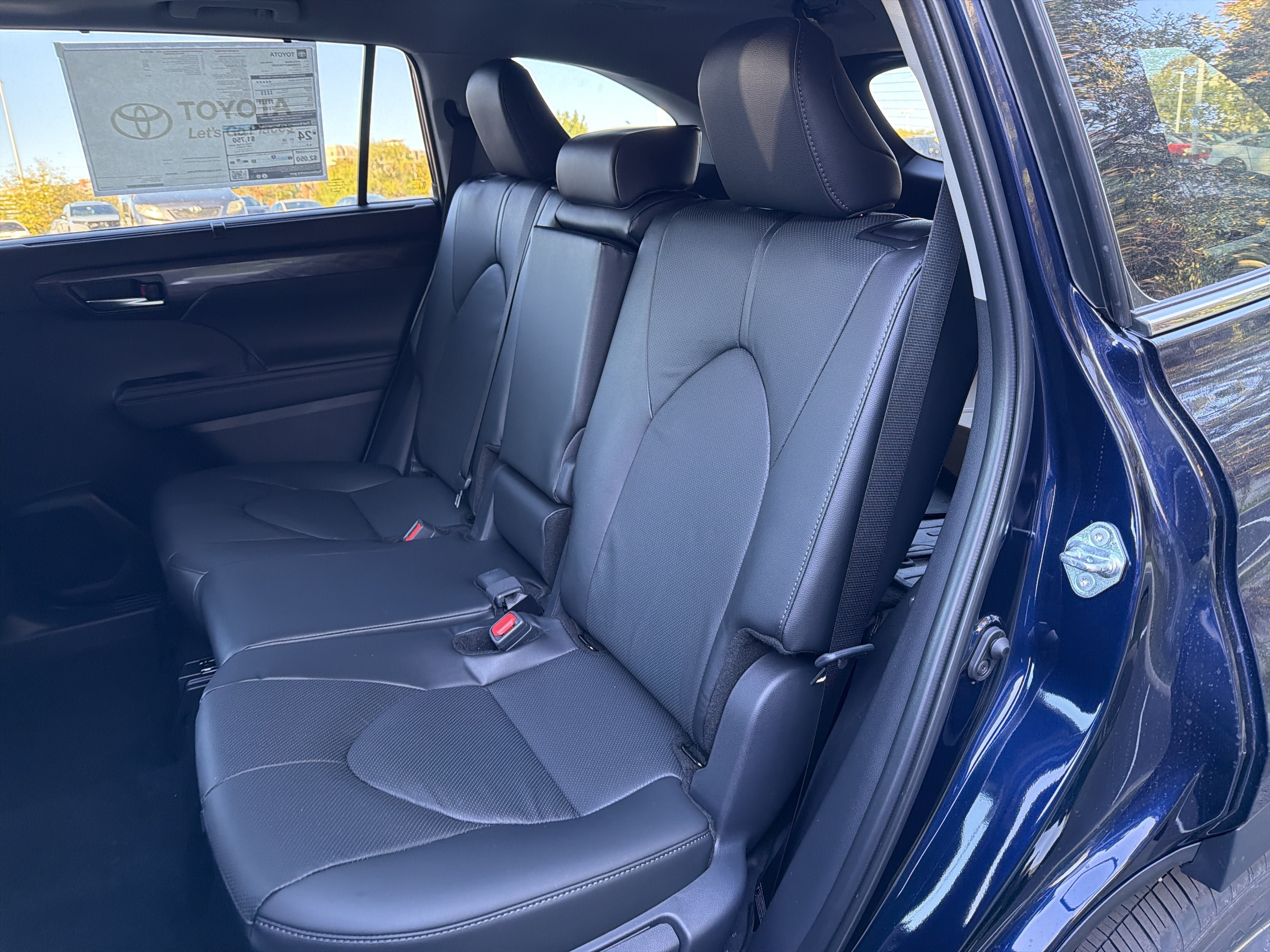 New 2026 Toyota Highlander AWD image 13