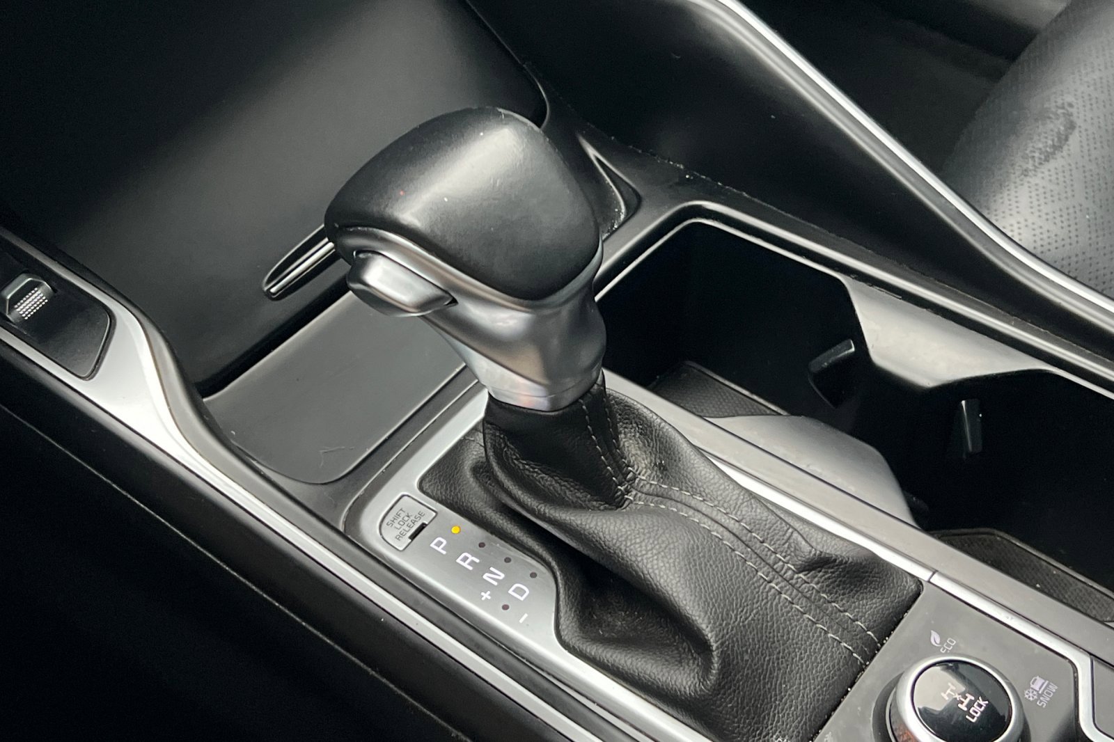 Used 2021 Kia Sorento EX w/ Panoramic Sunroof Package image 32