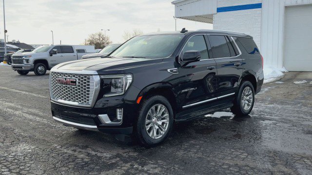 Used 2024 GMC Yukon Denali w/ Advanced Technology Package image 4