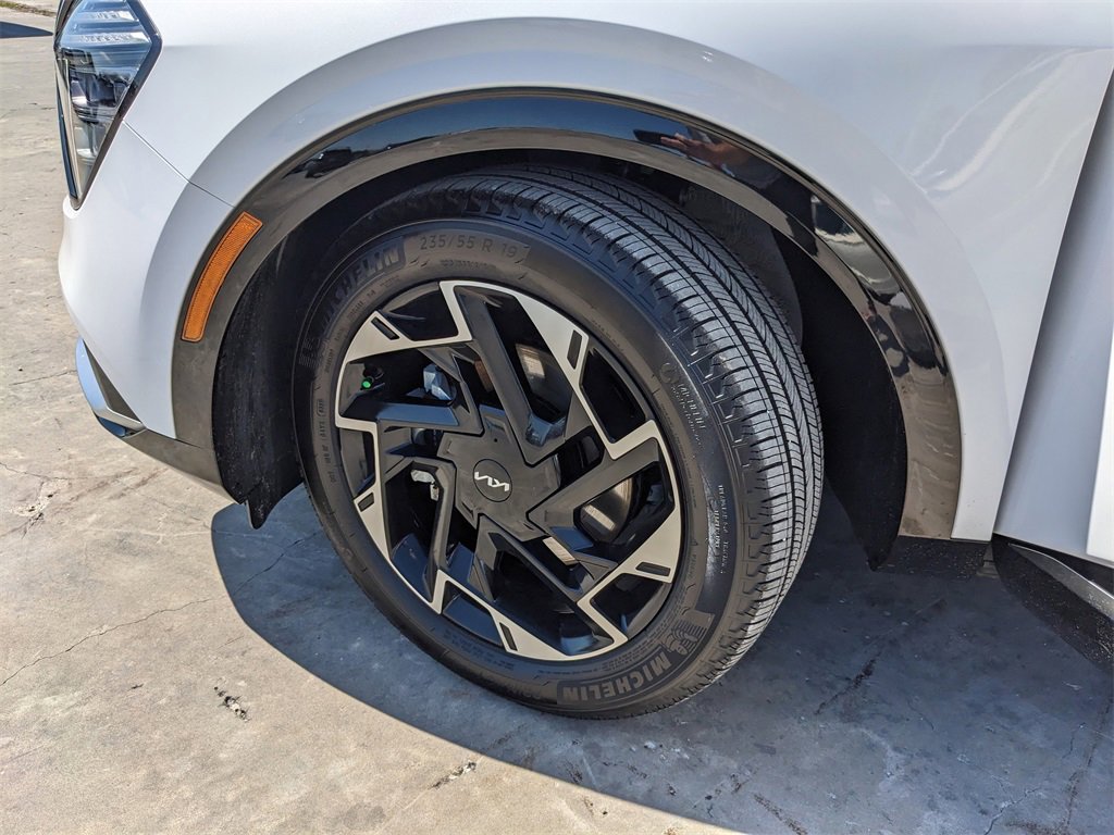 Certified 2025 Kia Sportage SX image 39