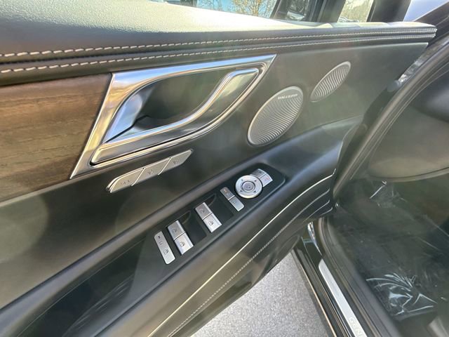 Used 2025 Genesis GV80 2.5T Advanced image 13