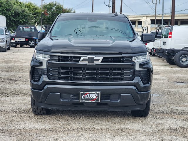 Used 2025 Chevrolet Silverado 1500 LT RWD image 2