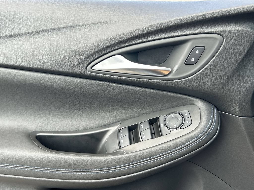 New 2026 Buick Encore GX Sport Touring FWD image 23