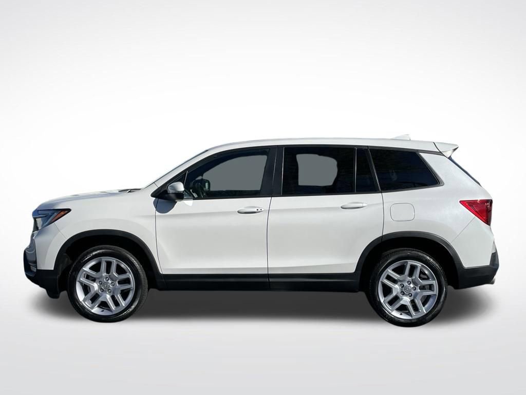 Certified 2025 Honda Passport EX-L image 2