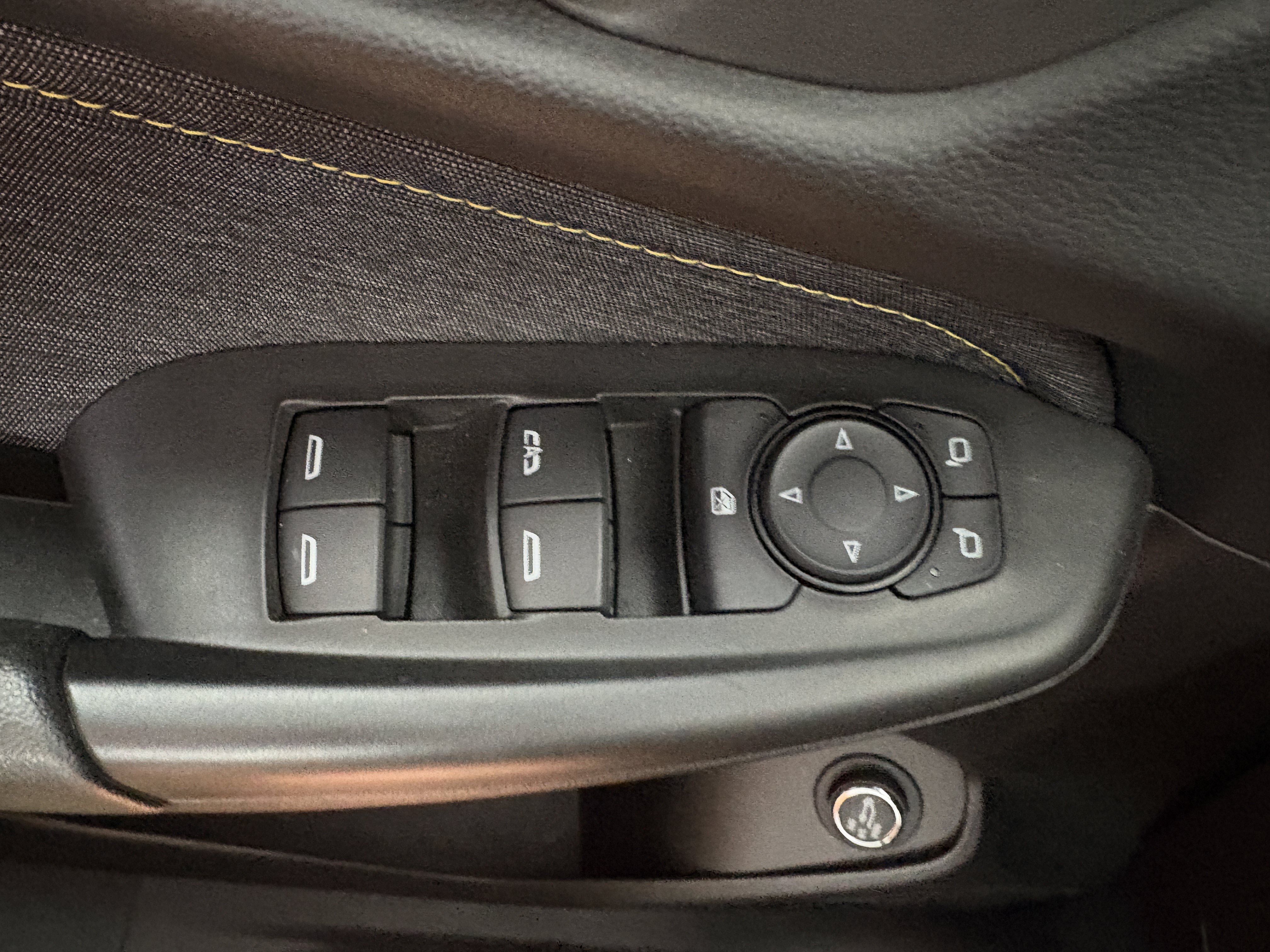 Used 2025 Chevrolet TrailBlazer ACTIV w/ Convenience Package AWD/4WD image 12