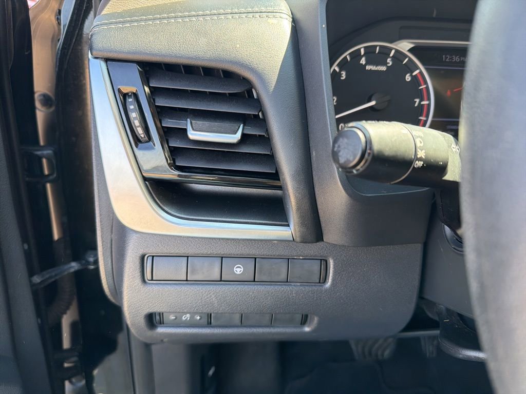 Used 2023 Nissan Rogue SV image 27