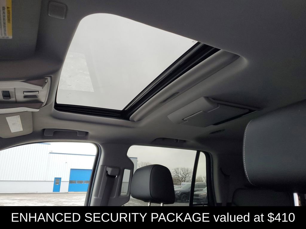 Used 2017 GMC Yukon SLT w/ Premium Edition image 7