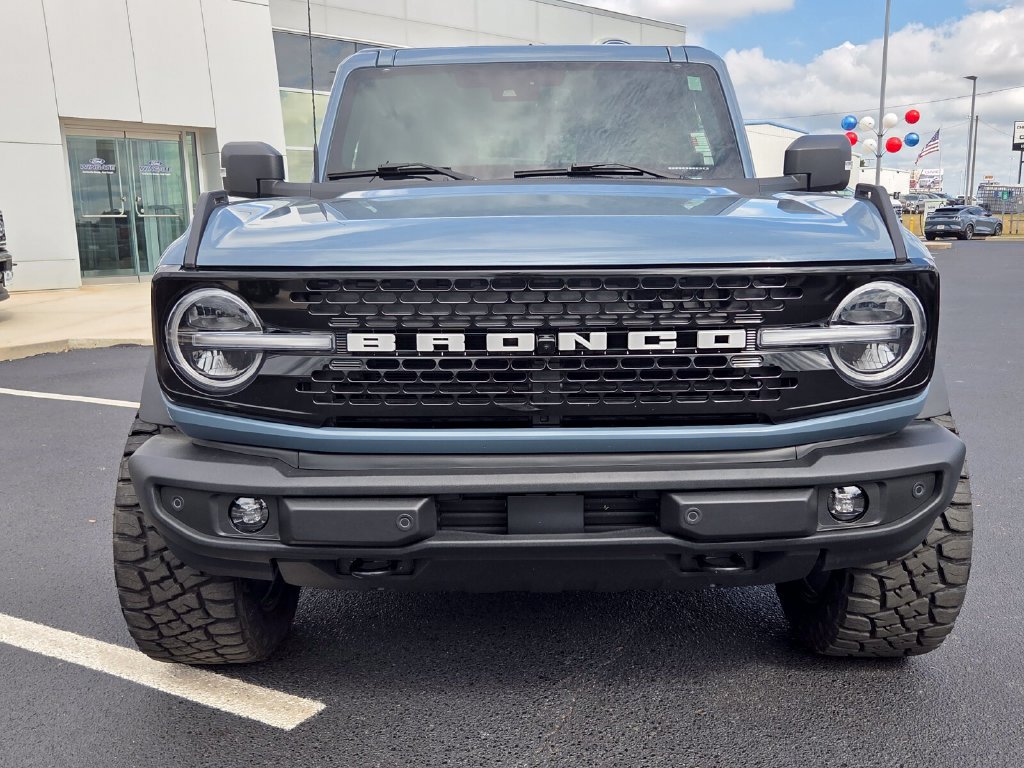Used 2025 Ford Bronco Outer Banks AWD/4WD image 15