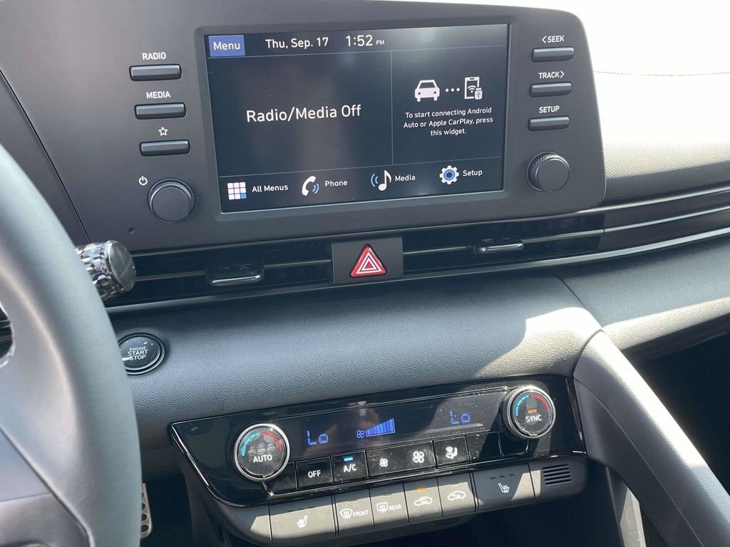 New 2026 Hyundai Elantra SEL Sport FWD image 18