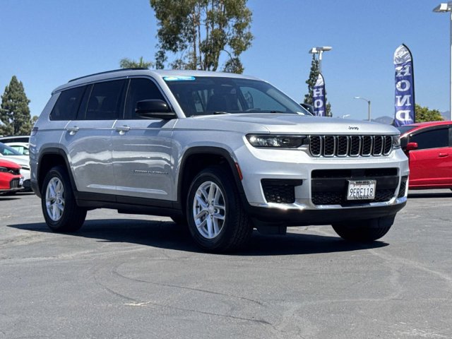 Used 2023 Jeep Grand Cherokee L Laredo RWD image 7