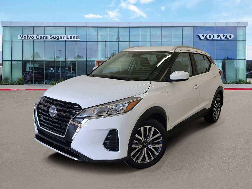 Used 2023 Nissan Kicks SV image 1