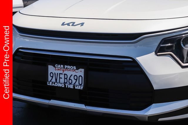 Certified 2025 Kia Niro EX FWD image 12