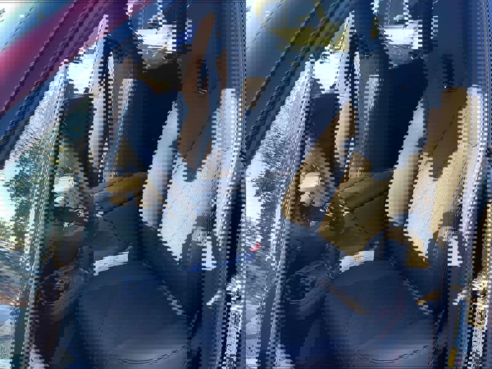 Used 2025 BMW iX xDrive50 image 26