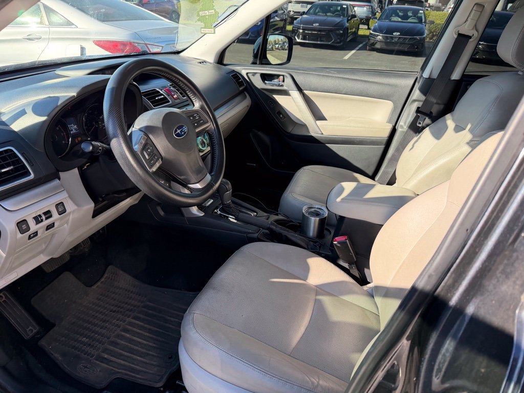 Used 2016 Subaru Forester 2.5i Touring w/ Eyesight & Navigation System AWD/4WD image 7