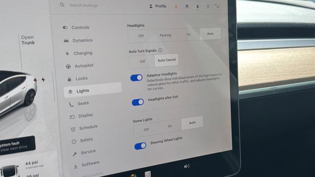 Used 2023 Tesla Model 3 Standard Range image 21