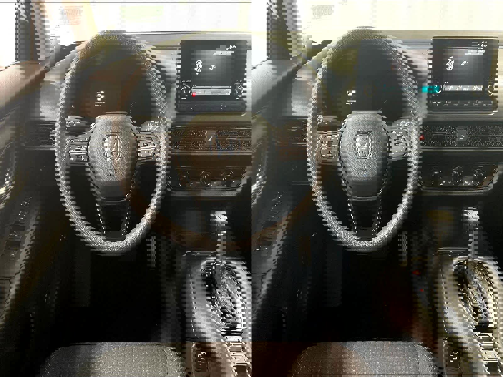 Used 2025 Honda HR-V LX image 17