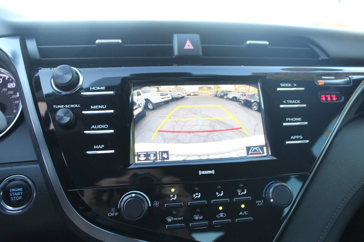 Used 2020 Toyota Camry LE FWD image 27